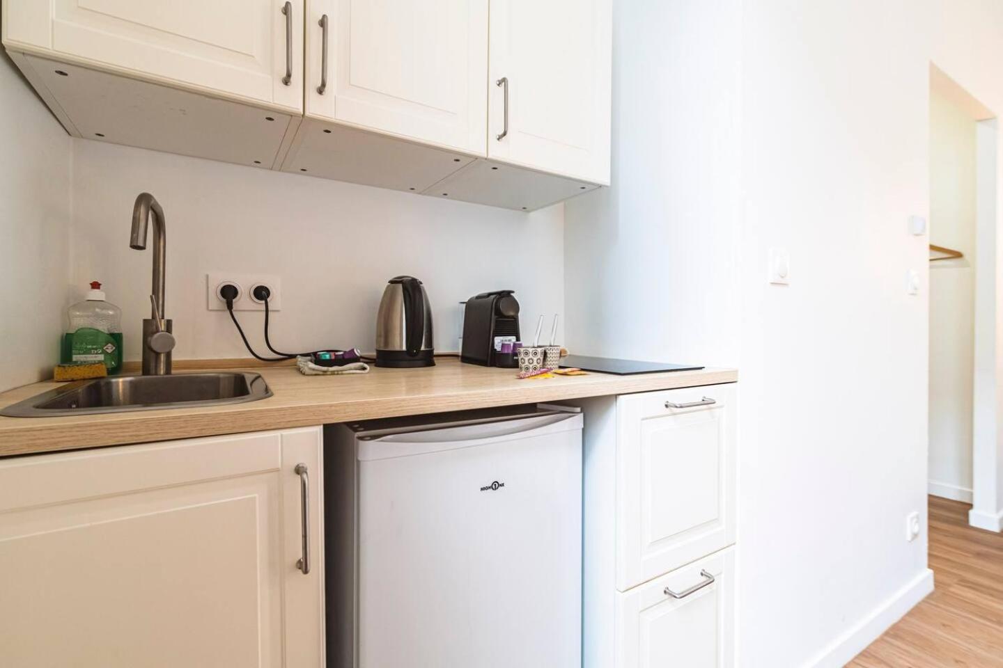 Pink, Appartement En Plein Coeur De Reims Exterior foto